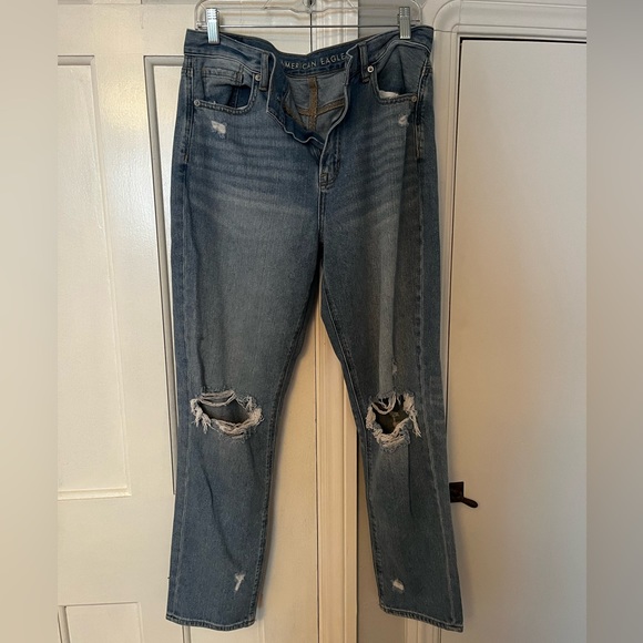 AE Mom Jeans - Picture 1 of 4